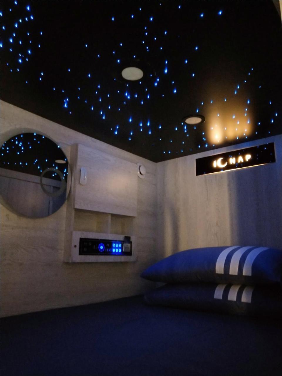 L'Etoile De Mer Mong Kok - Capsule Hotel Kowloon  Екстер'єр фото
