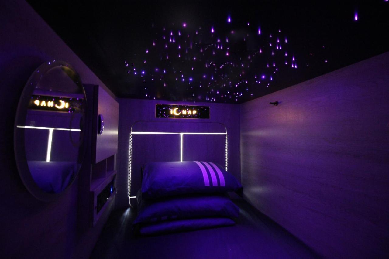 L'Etoile De Mer Mong Kok - Capsule Hotel Kowloon  Екстер'єр фото