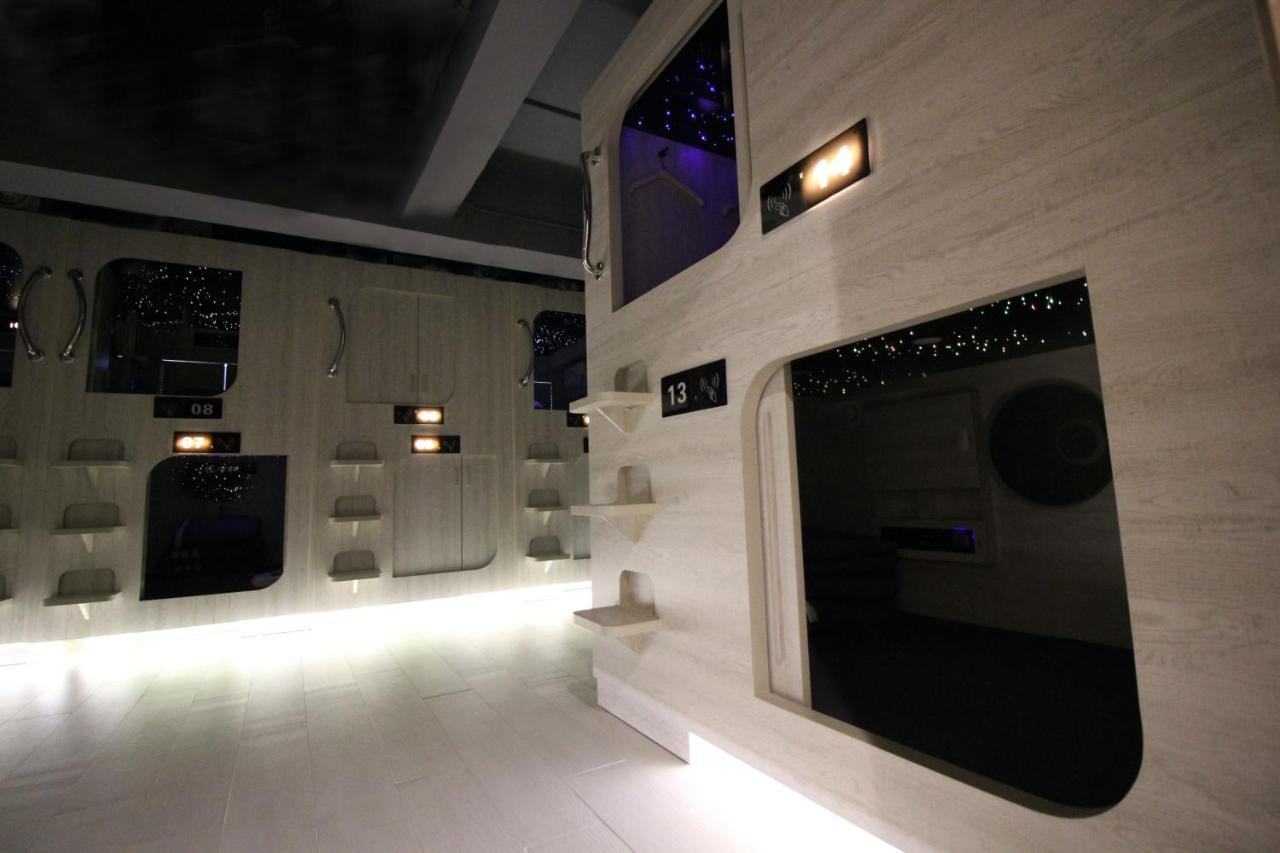 L'Etoile De Mer Mong Kok - Capsule Hotel Kowloon  Екстер'єр фото