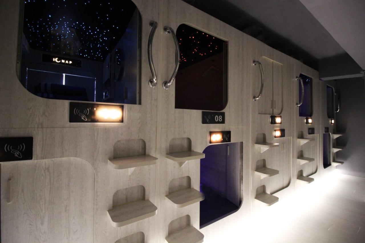 L'Etoile De Mer Mong Kok - Capsule Hotel Kowloon  Екстер'єр фото